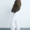 Sienna-Jeans mit ausgestelltem Bein und verkürzter Länge