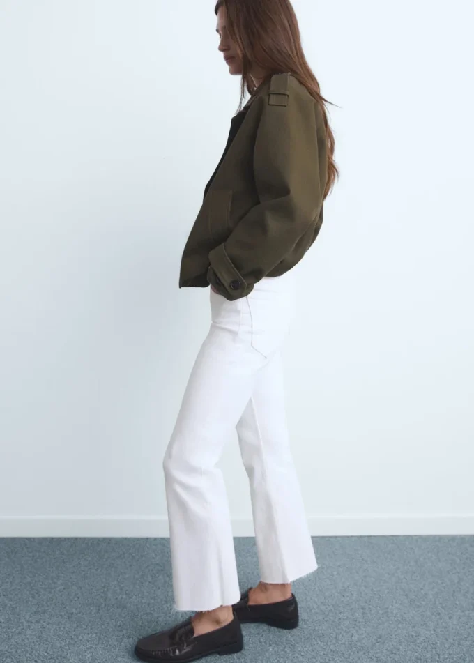 Sienna-Jeans mit ausgestelltem Bein und verkürzter Länge
