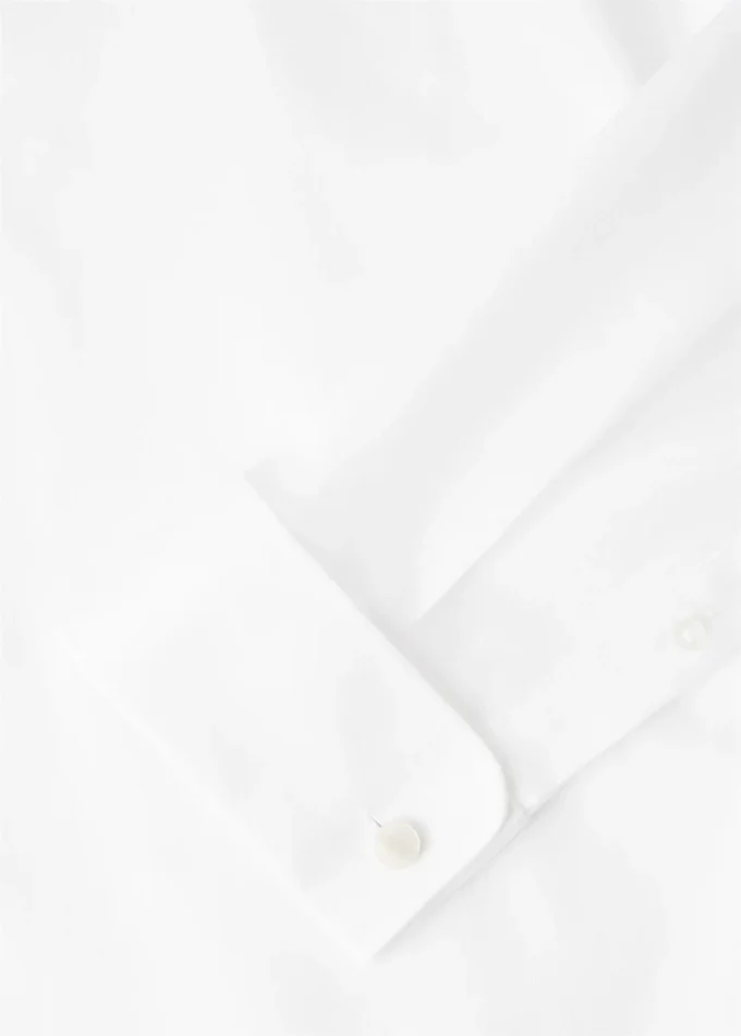 Slim-Fit-Anzug aus Twillgewebe mit Hemd-Manschettenknöpfen Slim-Fit-Anzug aus Twillgewebe mit Hemd-Manschettenknöpfen