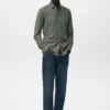 Slim-Fit-Hemd aus 100 % Baumwolle Slim-Fit-Hemd aus 100 % Baumwolle