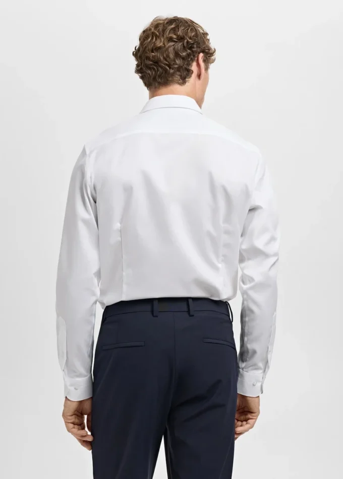 Slim Fit Hemd aus 100 % Baumwolle