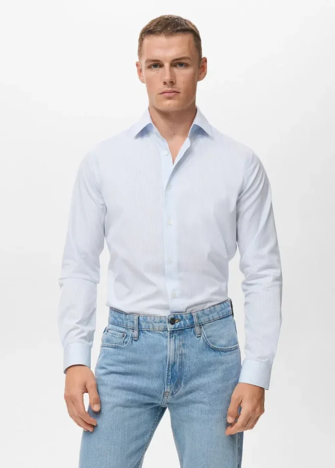Slim-Fit-Hemd aus 100 % Baumwolle mit Streifenmuster