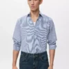 Slim-Fit-Hemd aus 100 % Baumwolle mit Streifenmuster