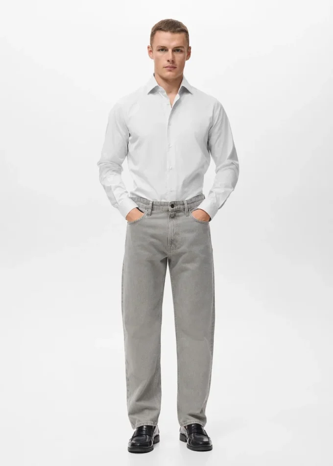 Slim-Fit-Hemd aus 100 % Baumwolle mit Streifenmuster