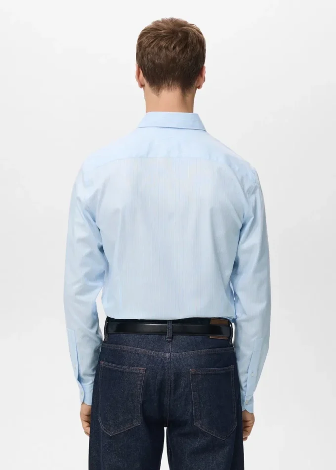 Slim Fit-Hemd aus 100 % Baumwolle mit Streifenmuster