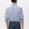 Slim-Fit-Hemd aus 100 % Baumwolle mit Streifenmuster
