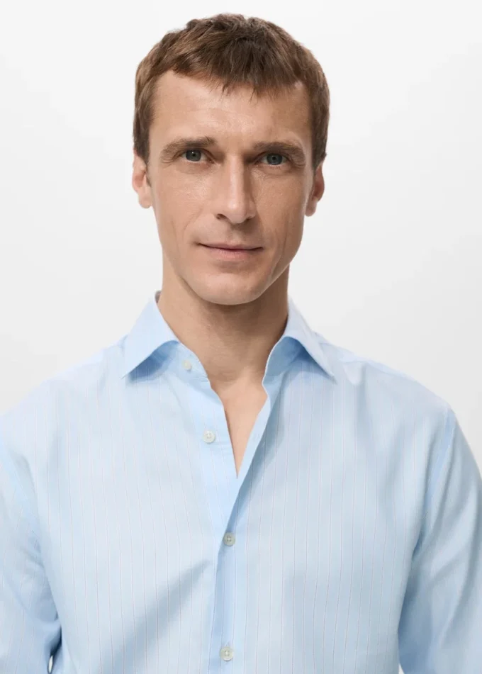 Slim Fit-Hemd aus 100 % Baumwolle mit Streifenmuster