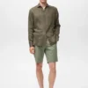 Slim-Fit-Hemd aus 100 % Leinen Slim-Fit-Hemd aus 100 % Leinen