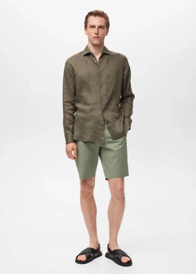 Slim-Fit-Hemd aus 100 % Leinen Slim-Fit-Hemd aus 100 % Leinen