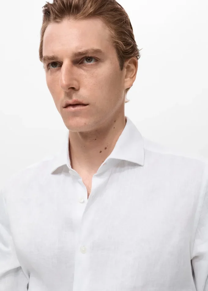 Slim-Fit-Hemd aus 100 % Leinen Slim-Fit-Hemd aus 100 % Leinen