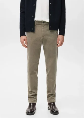 Slim-Fit-Hose aus Cord