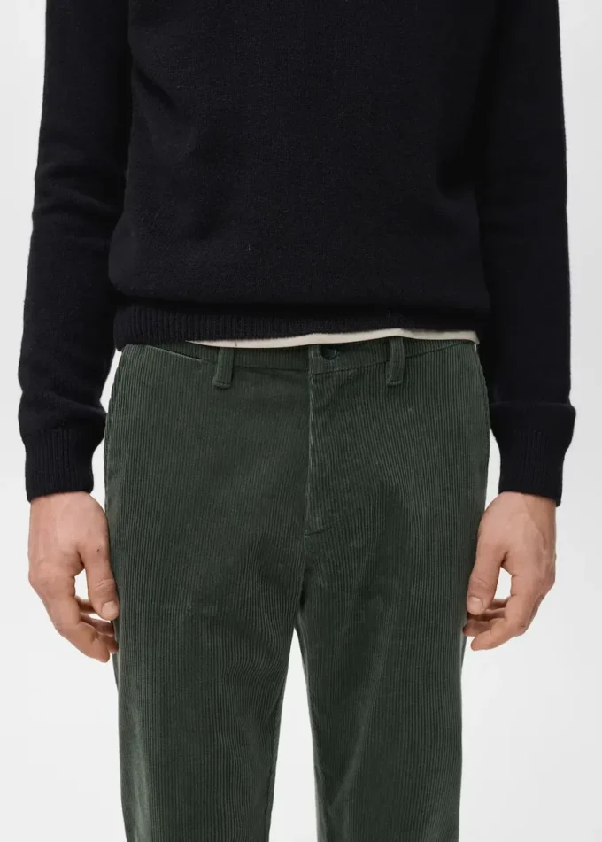 Slim-Fit-Hose aus Cord Slim-Fit-Hose aus Cord