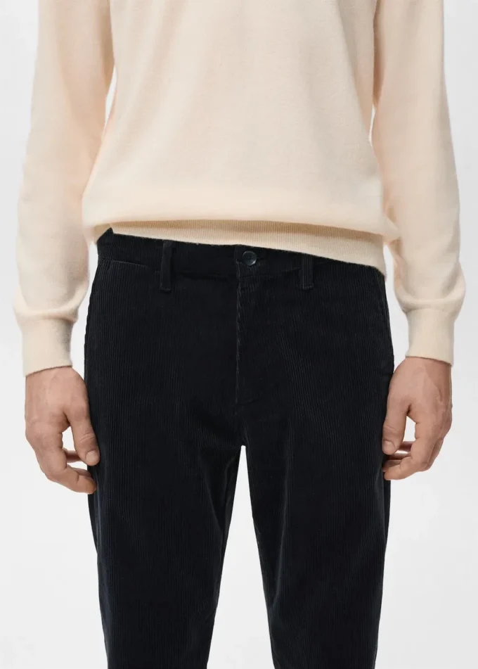 Slim-Fit-Hose aus Cord Slim-Fit-Hose aus Cord