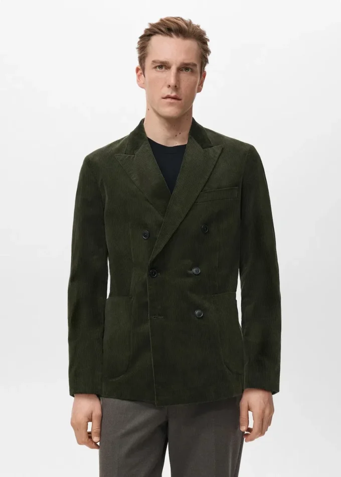 Slim-Fit-Jacke aus Cord mit doppelter Knopfleiste Slim-Fit-Jacke aus Cord mit doppelter Knopfleiste