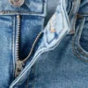 Slim-Fit-Jeans mit mittlerer Leibhöhe Slim-Fit-Jeans mit mittlerer Leibhöhe
