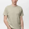 Slim-Fit-T-Shirt aus 100 % Baumwolle Slim-Fit-T-Shirt aus 100 % Baumwolle