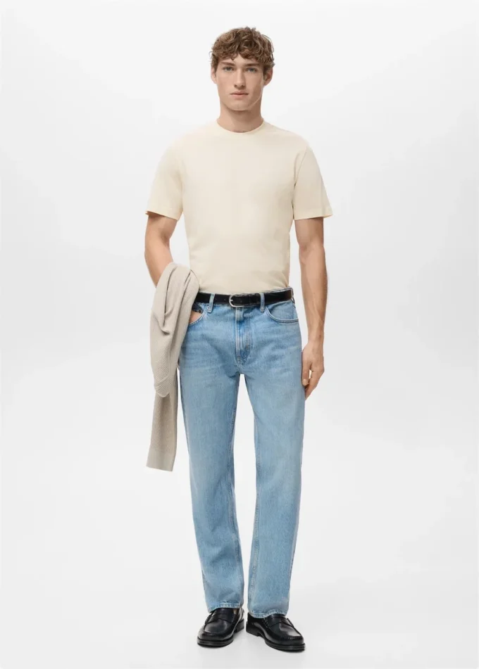 Slim-Fit-T-Shirt aus 100 % Baumwolle Slim-Fit-T-Shirt aus 100 % Baumwolle