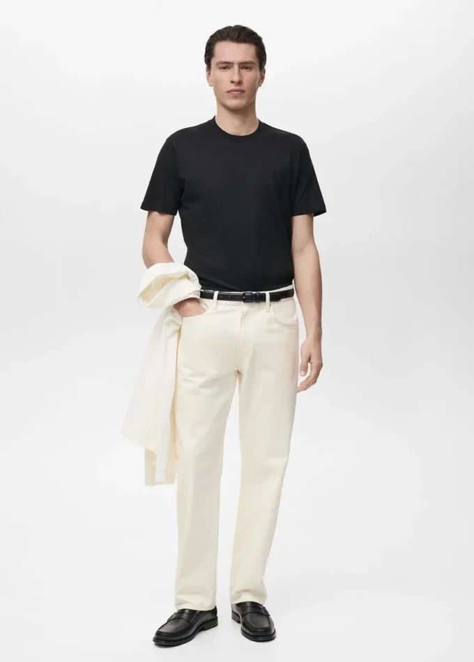 Slim-Fit-T-Shirt aus 100 % Baumwolle Slim-Fit-T-Shirt aus 100 % Baumwolle