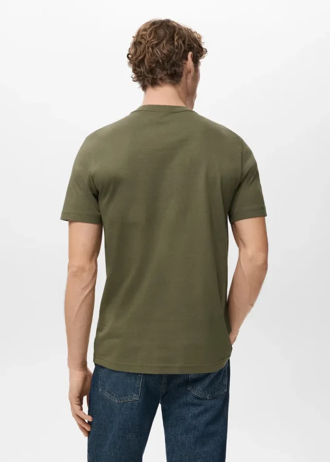 Slim-Fit-T-Shirt aus 100 % Baumwolle Slim-Fit-T-Shirt aus 100 % Baumwolle