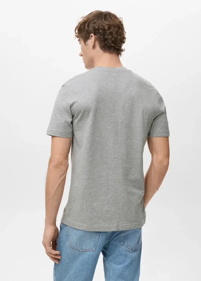Slim-Fit-T-Shirt aus 100 % Baumwolle Slim-Fit-T-Shirt aus 100 % Baumwolle