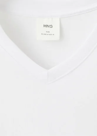 Slim Fit T-Shirt aus 100 % Baumwolle mit V-Ausschnitt