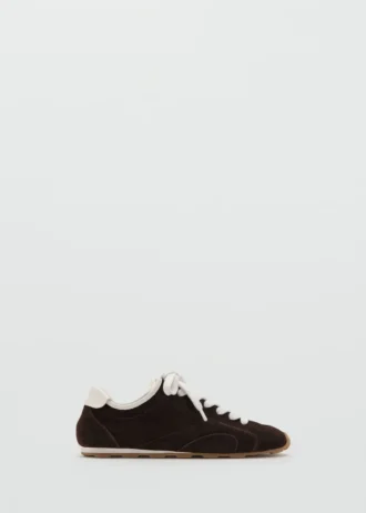 Sneakers aus Wildleder mit Kontrastdetails