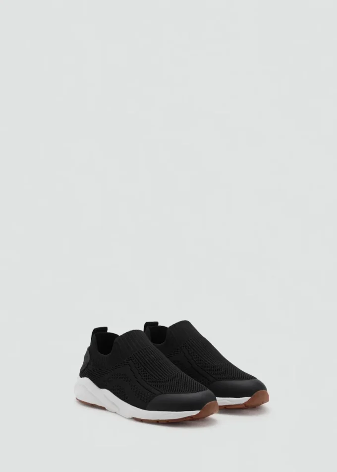 Sneakers mit elastischem Einsatz Sneakers mit elastischem Einsatz