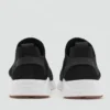 Sneakers mit elastischem Einsatz Sneakers mit elastischem Einsatz