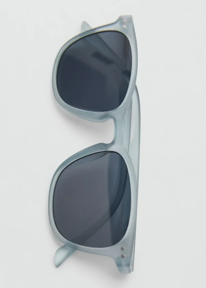 Sonnenbrille mit Kunststoffrahmen Sonnenbrille mit Kunststoffrahmen