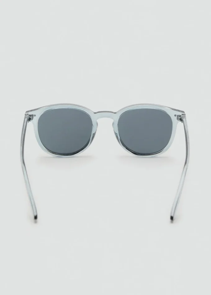 Sonnenbrille mit rundem Rahmen Sonnenbrille mit rundem Rahmen