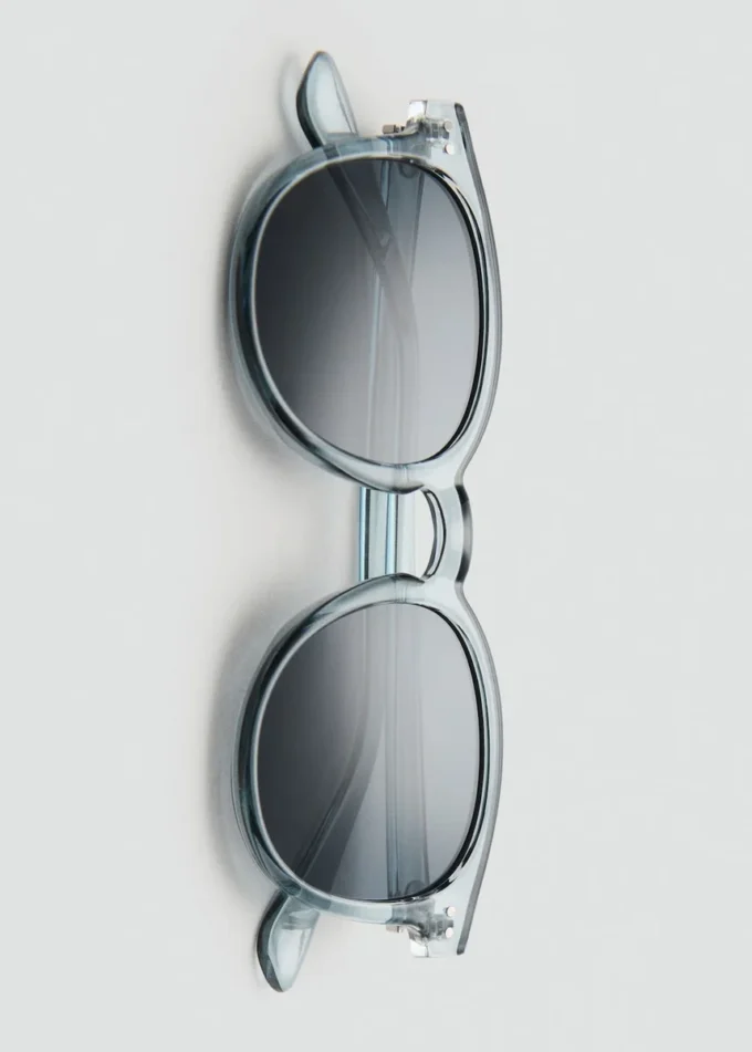 Sonnenbrille mit rundem Rahmen Sonnenbrille mit rundem Rahmen