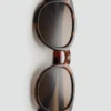 Sonnenbrille mit rundem Rahmen Sonnenbrille mit rundem Rahmen