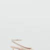 Spitze Schuhe mit Kitten-Heel Spitze Schuhe mit Kitten-Heel