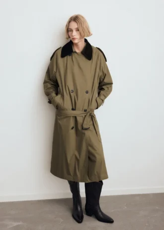 Spitze Stiefeletten aus Leder