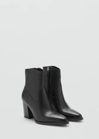 Spitze Stiefeletten aus Leder