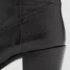 Spitze Stiefeletten aus Leder Spitze Stiefeletten aus Leder