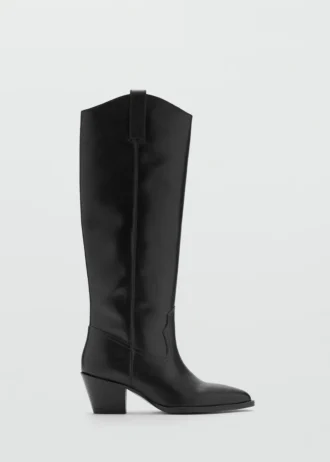 Stiefel aus Wildleder mit Absatz Stiefel aus Wildleder mit Absatz