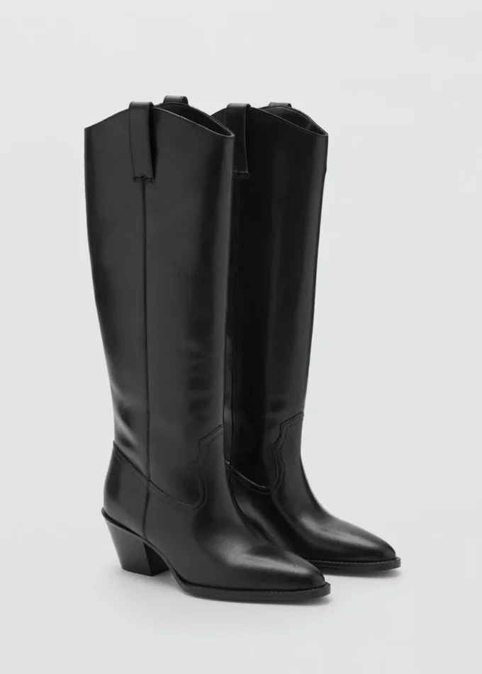 Stiefel aus Wildleder mit Absatz Stiefel aus Wildleder mit Absatz