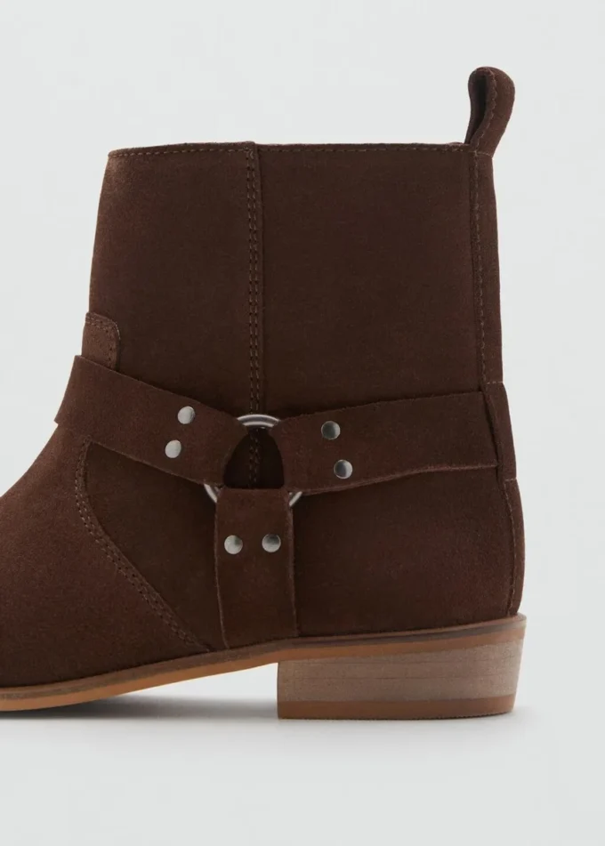 Stiefeletten aus Wildleder Stiefeletten aus Wildleder