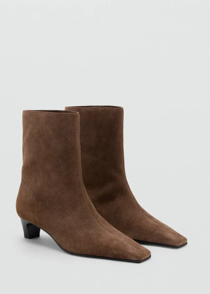 Stiefeletten aus Wildleder Stiefeletten aus Wildleder