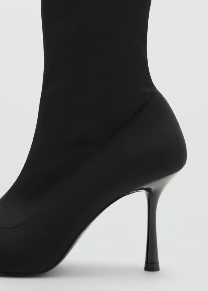 Stiefeletten mit Absatz Stiefeletten mit Absatz