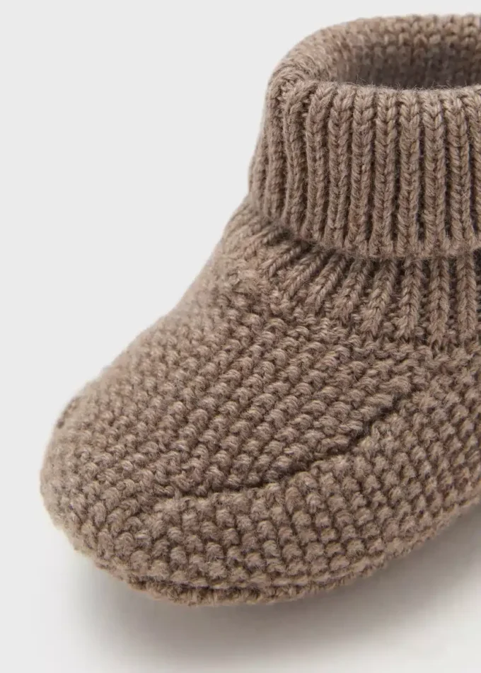 Strick-Babyschuhe