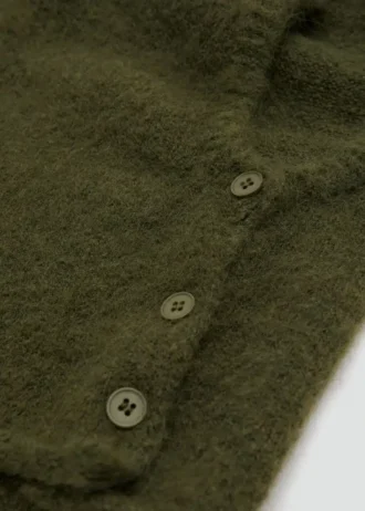 Strick-Balaclava mit Knöpfen