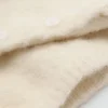 Strick-Balaclava mit Knöpfen
