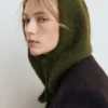 Strick-Balaclava mit Knöpfen