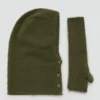 Strick-Balaclava mit Knöpfen