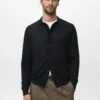 Strickjacke aus 100 % Merinowolle Strickjacke aus 100 % Merinowolle