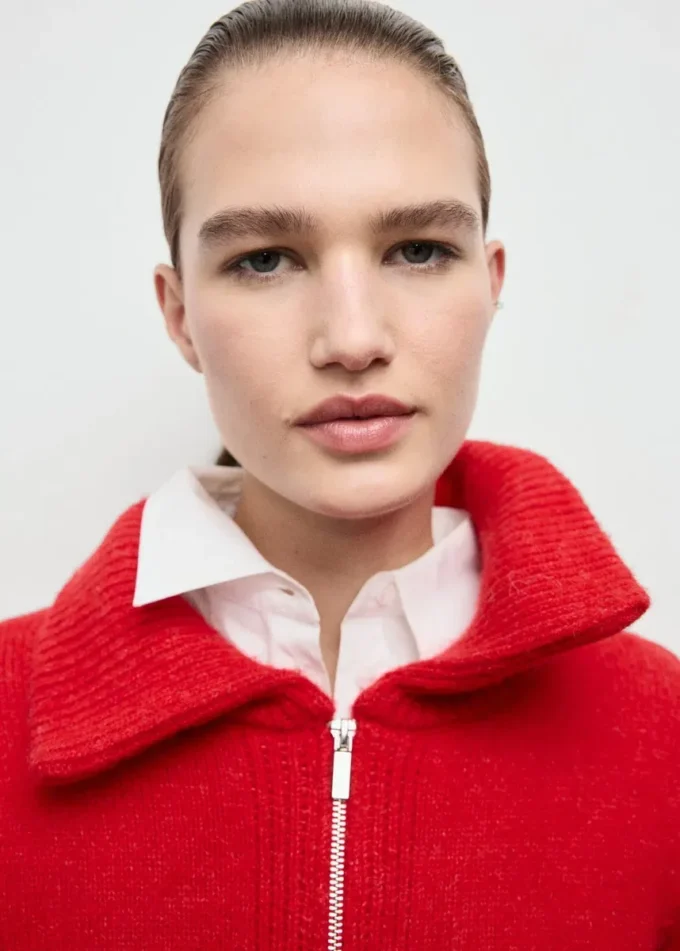 Strickjacke mit Hemdkragen Strickjacke mit Hemdkragen