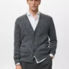 Strickjacke mit Knöpfen