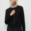 Strickjacke mit Knöpfen